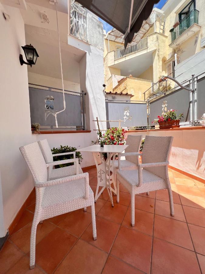 Augusto Capri Apartment מראה חיצוני תמונה