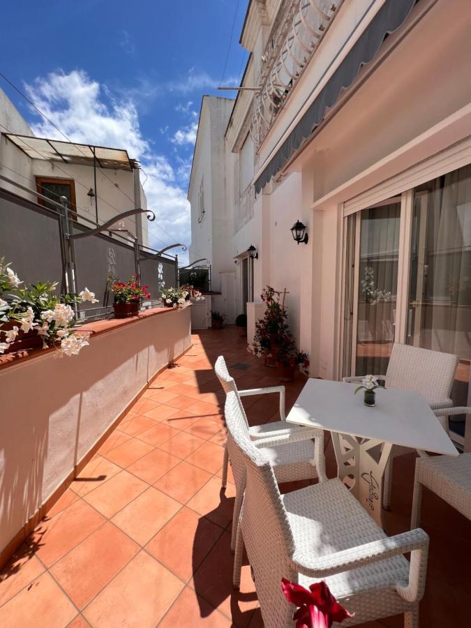 Augusto Capri Apartment מראה חיצוני תמונה
